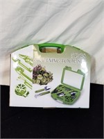 5 piece gardening tool set just in time for