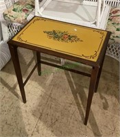 Vintage rectangle side table with light wood