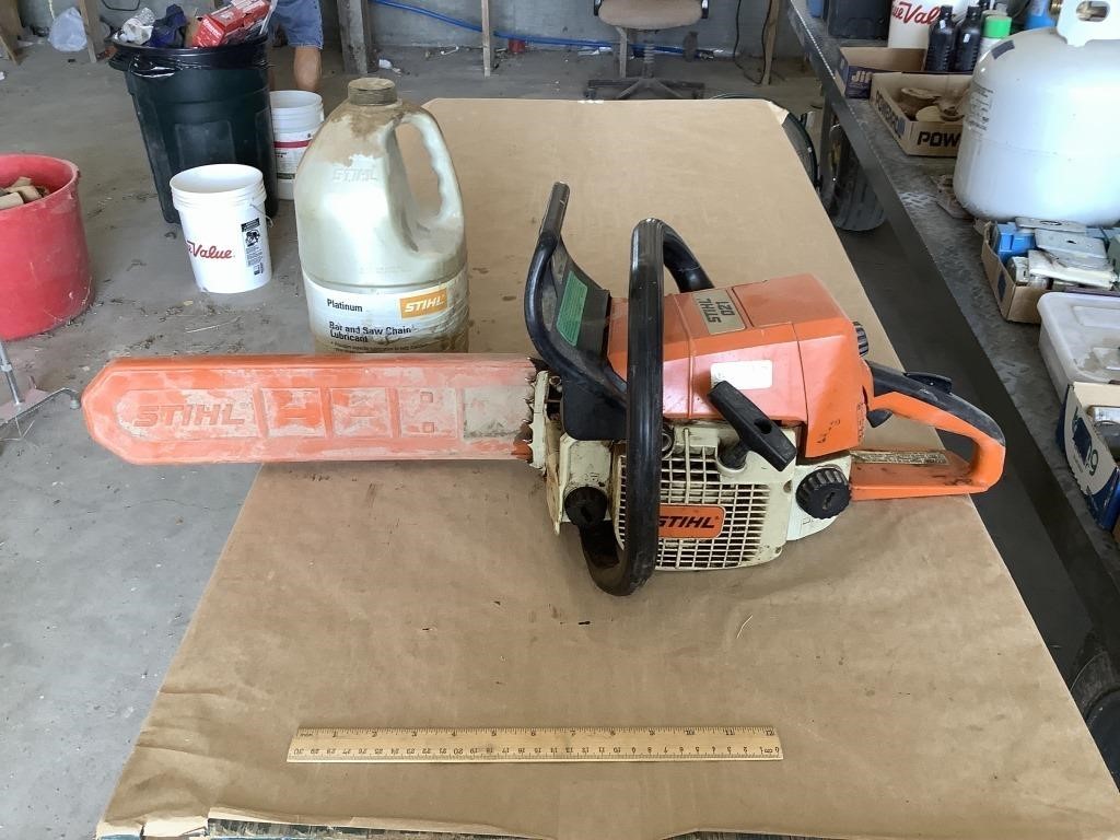 Stihl 021 chainsaw 16in bar