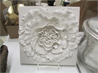 PLASTER FLORAL PLAQUE, 9.5" SQUARE