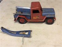 ANTIQUE PRESSED STEEL DELIVERY SERVICE TOW TRUCK