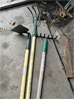 Lot of Garden Tools / Rake & Hoe