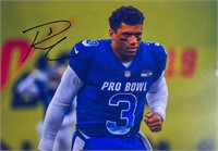 Autograph Russell Wilson Photo