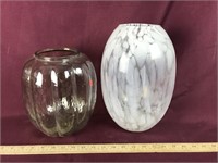 Beautiful White Art Glass Vase and Glass Vase
