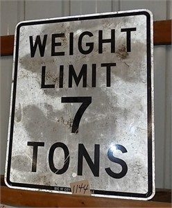 7 TON ROAD SIGN