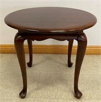 QUALITY GIBBARD SOLID CHERRY QUEEN ANNE END TABLE