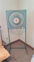 Vintage working Lasco fan. Back missing but works