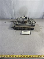 21st Century Toys, model tank.
