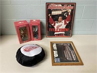 2 Detroit Red Wings Bobble Heads and More