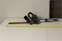 Black and Decker 16" Electric Hedge Trimmer
