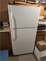 Kenmore Apartment Size Refrigerator