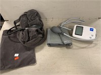 (1) Manual and (1) Battery Blood Pressure Sleeves