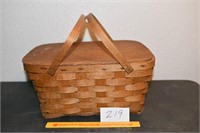 Vintage Picnic Basket Inside say Peter Boro