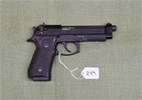 Beretta Model 92FS M9A1
