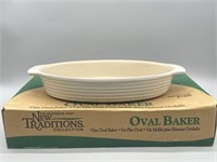 Pampered Chef #1300 Oval Baker