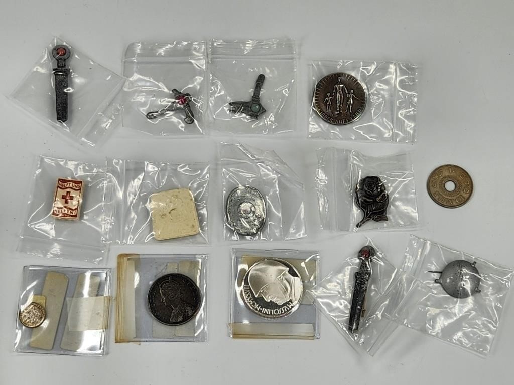 ASSORTED LOT OF PINS & TOKENS