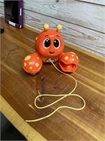 LITTLE TIKES PULL BEHIND CRAWFISH TOY