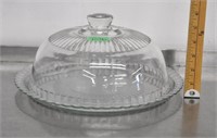 Lidded glass serving plate