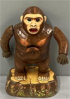 Model Toys Japan Batt-Op Gorilla Toy