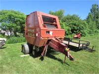 NH 654 4X6 ROUND BALER W/NET WRAP S#930056 WE HAVE