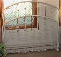 Queen Metal Bed Like New Condition