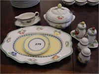 Villeroy & Boch Serving Pieces