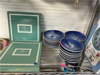 LARGE LOT OF BING & GRONDAHL PLATES / AVON PLATES