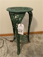 Metal Plant Stand 2ft Tall  1ft Wide