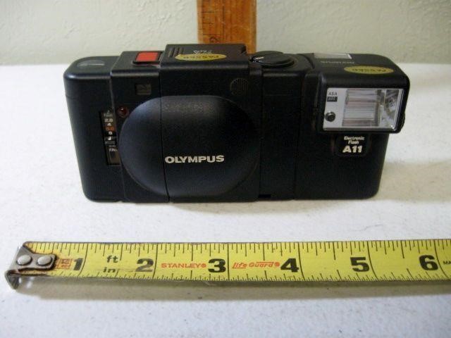 Olympus XA Range Finder 35mm Camera w/Flash