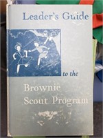 VTG GIRL SCOUTS LEADERS GUIDE TO THE BROWNIE PGRM