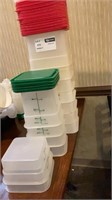 1 LOT 7-Cambro Square Food Storage Containers