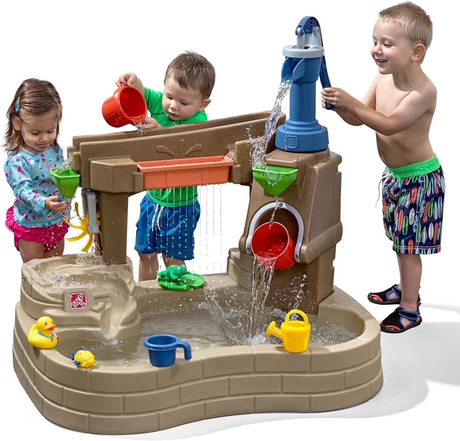 Step 2 Pump & Splash Discovery Pond  Ages 2+