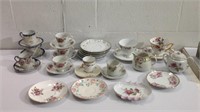 32 Pc Floral China Cups & Saucers K12D