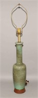 MID-CENTURY CERAMIC TABLE LAMP. 28"H.