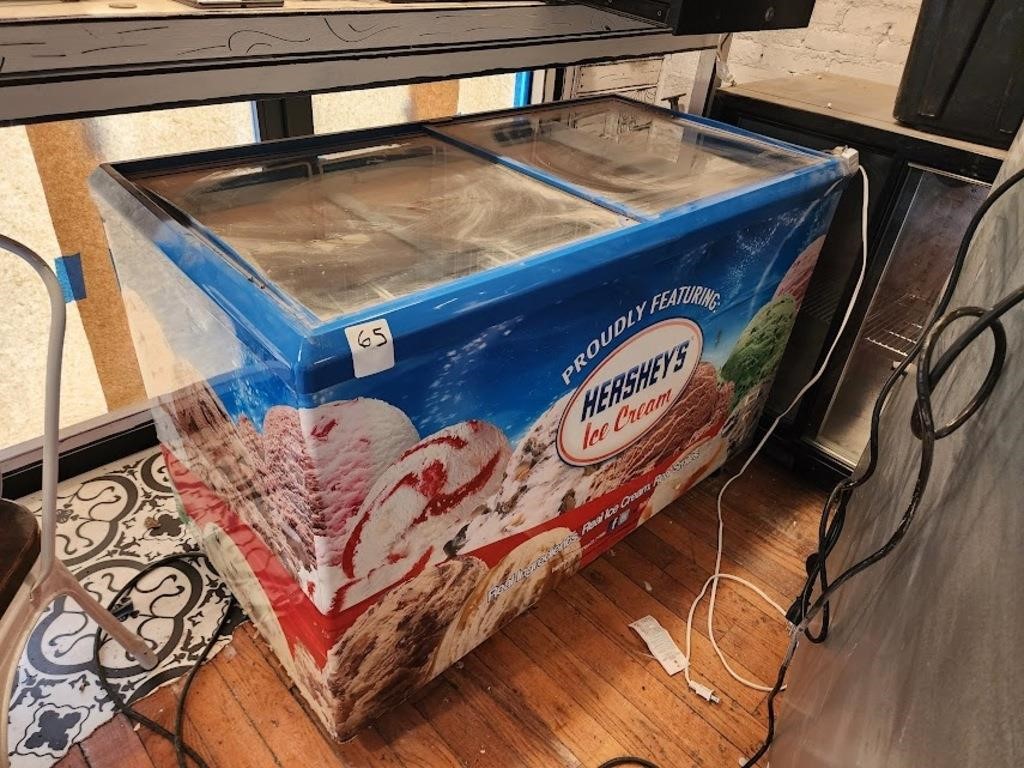 50" SELF CONTAINED ROLLING ICE CREAM CHEST FREEZER