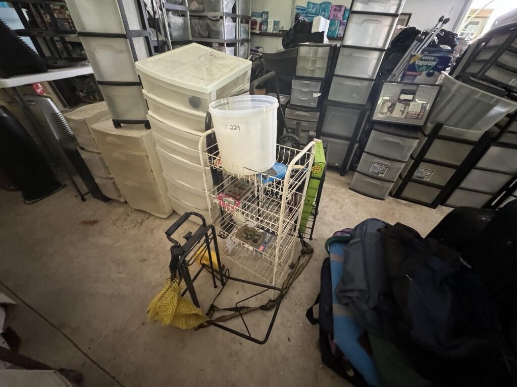 PLASTIC CONTAINER, METAL RACK AND LUGGAGE