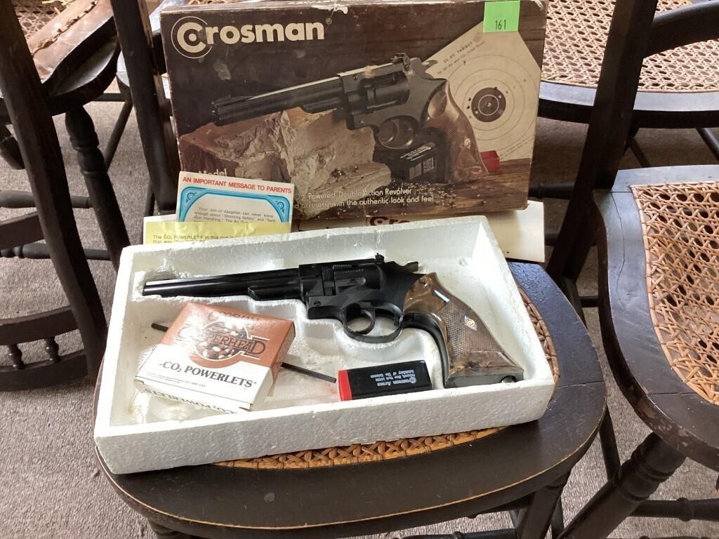 CROSMAN MODEL 38T / .177   6 SHOT  PELLET GUN