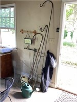 Shepherd hooks & yard banner rods, & other items