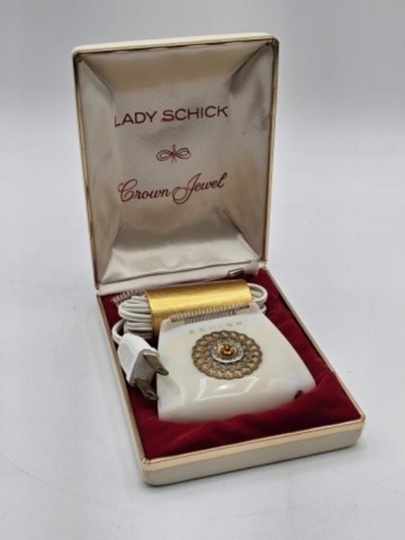 VINTAGE LADY SCHICK CROWN JEWEL ELECTRIC RAZOR