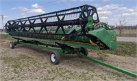 30' John Deere 930F Platform Grain Head