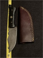 Damascus steel knife with case