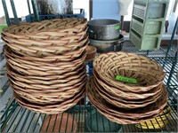 LOT: Round Serving Baskets
