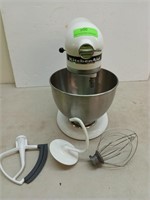 KitchenAid mixer/classic Plus .One knob is