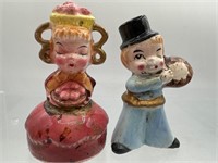 Vintage cupcake girl and boy salt & pepper