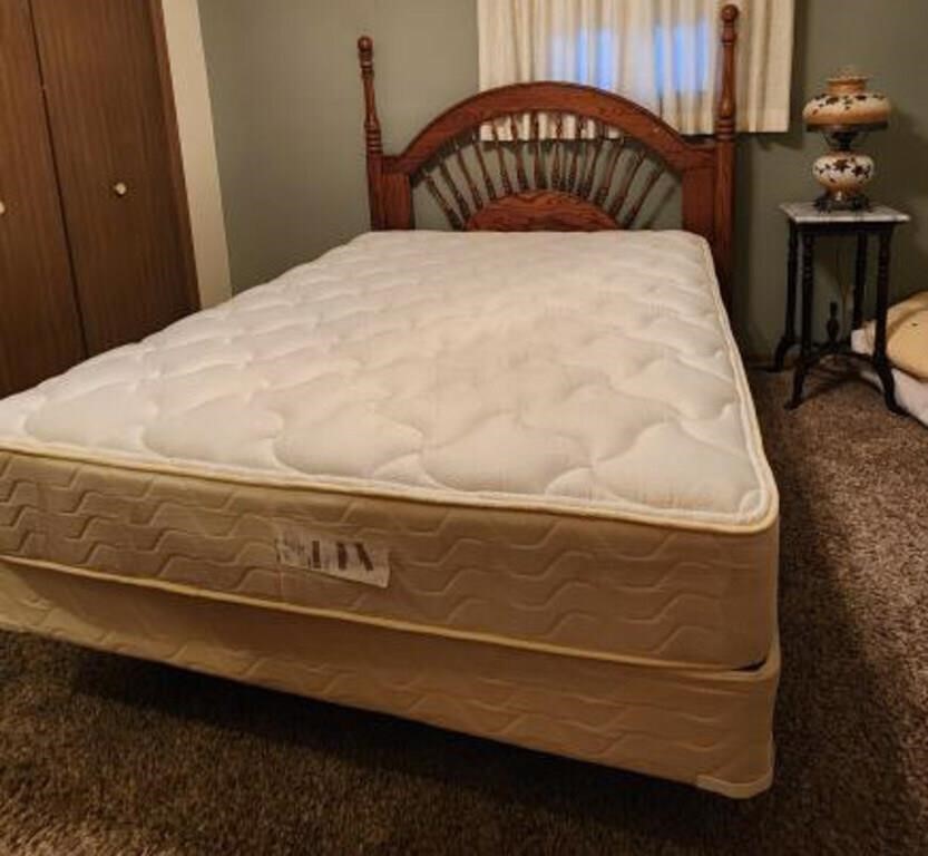 Full Size Wooden Bed