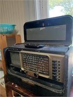 Vtg. Zenith Radio in Case