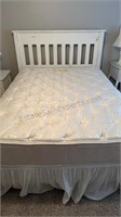 White Washed Farmhouse Chic Bed Frame & Mattress