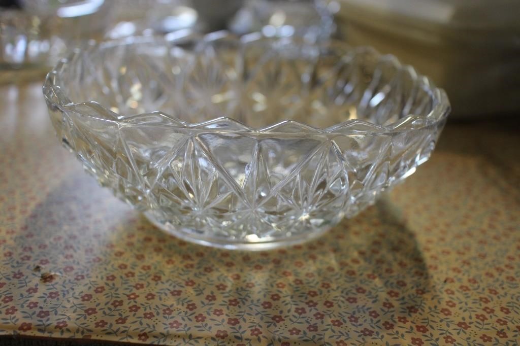 Clear Depression Square Serving Bowl