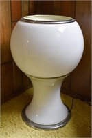 WHITE ITALIAN MID-CENTURY GLASS LAMP