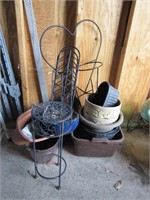 Asst Pots & Planters - Heart Plant Stand NO SHIP